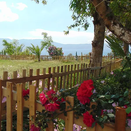 Jazoj Guest house 4*