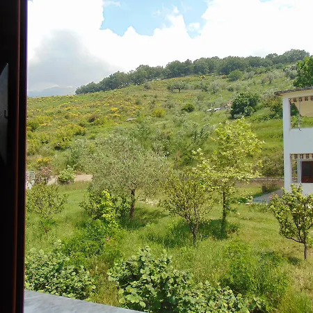 Jazoj Guest house 4*