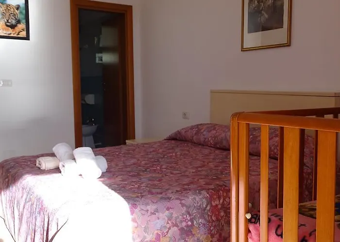 嘉左住宿旅馆 招待所