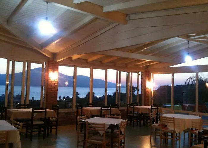 嘉左住宿旅馆 Radhimë