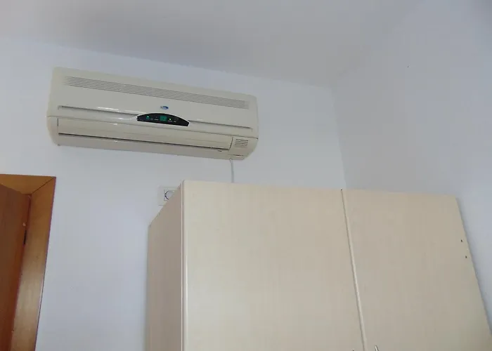 招待所 嘉左住宿旅馆 Radhimë