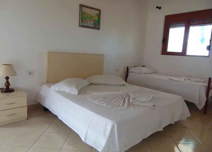 嘉左住宿旅馆 招待所 4*